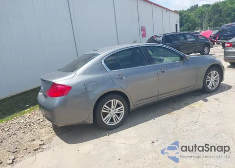 2015 Infiniti Q40 z USA, uszkodzony, nr VIN JN1CV6AR6FM650616